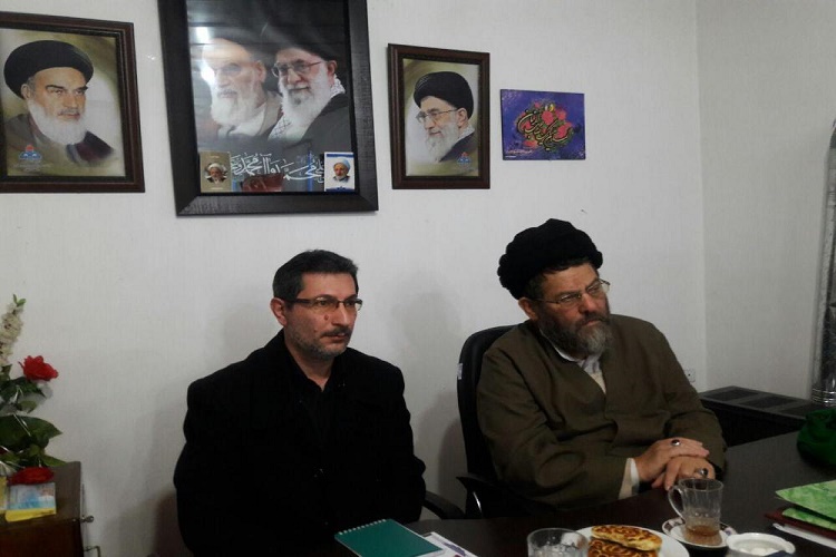خدمات چهل ساله جمهوری اسلامی برای مردم تشریح شود