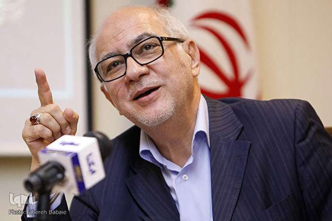 داوری مسابقات قرآن در ایران نسبت به سایر کشورها دقیق&zwnj;تر و موشکافانه&zwnj;تر است