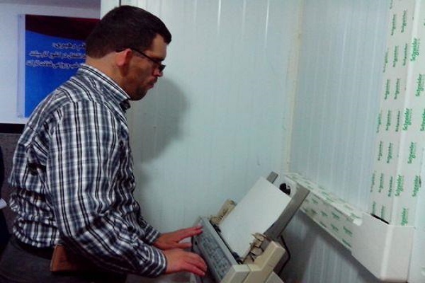 از دنیای تاریکی تا روشنی چشم به نور قرآن/ آرزوی پدر برآورده شد