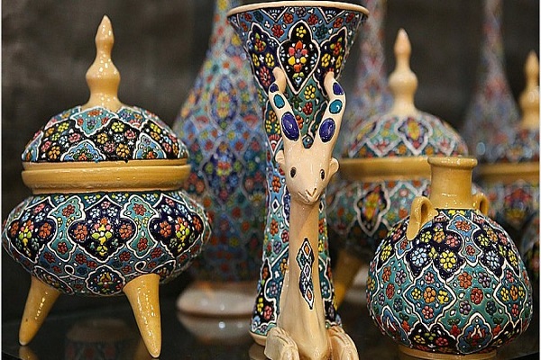 چهار هنرمند کاشانی نشان مرغوبیت بین المللی صنایع دستی را کسب کردند
