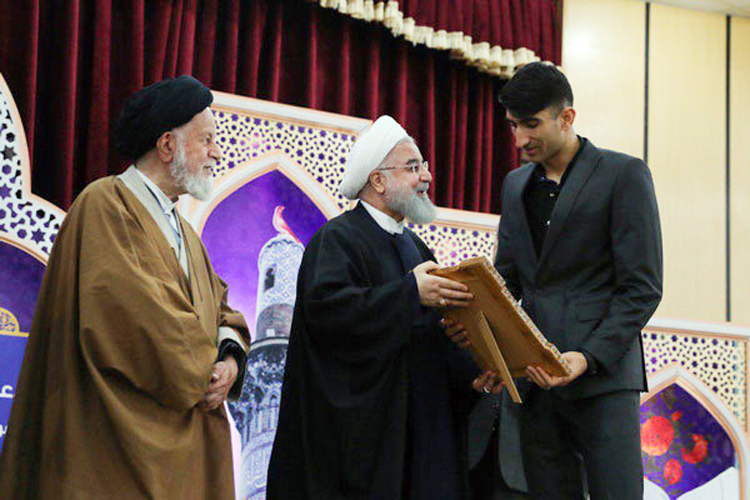 تجلیل از بیرانوند