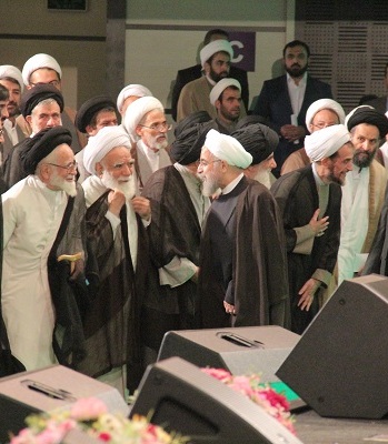 برخی از افراد روحیه انقلابی خود را مدیونه در مسجد انصارالحسین(ع) هستند