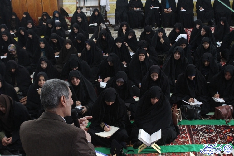 گزارش تصویری/دوره تدبر جزء 30 قرآن در فرخشهر