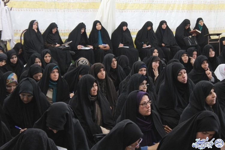گزارش تصویری/دوره تدبر جزء 30 قرآن در فرخشهر