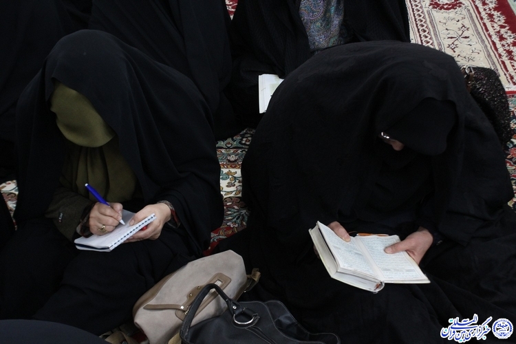 گزارش تصویری/دوره تدبر جزء 30 قرآن در فرخشهر