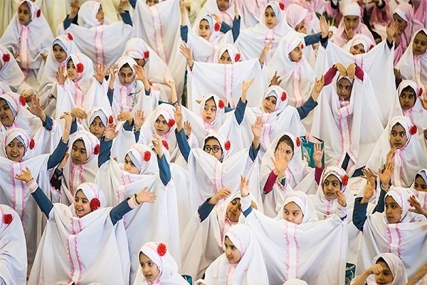 برگزاری جشن عبادت دختران در ساری