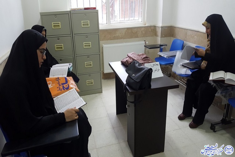 آزمون پایانی دوره تربیت معلم قرآن در کنگاور برگزار شد