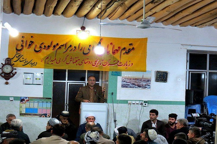 ویترین محافظتی قرآن تاریخی روستای «هفتاش» نصب و جانمایی شد ویترین محافظتی قرآن تاریخی روستای «هفتاش» نصب و جانمایی شد
