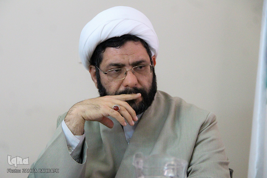 اوقاف استان مرکزی از لحاظ درآمد جزو گروه«الف» کشور است/ لزوم استفاده از جوانان جهت توسعه فرهنگ قرآن