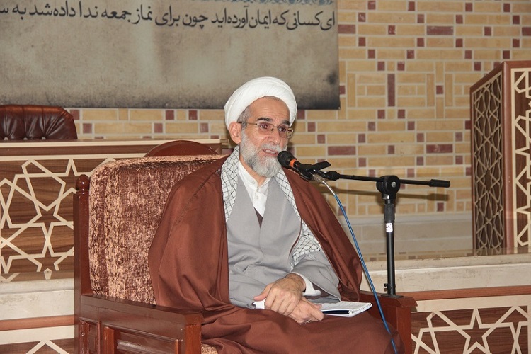 هنوز قرآن مثل یک رودخانه جاری در دل&zwnj;وجانمان نفوذ نکرده