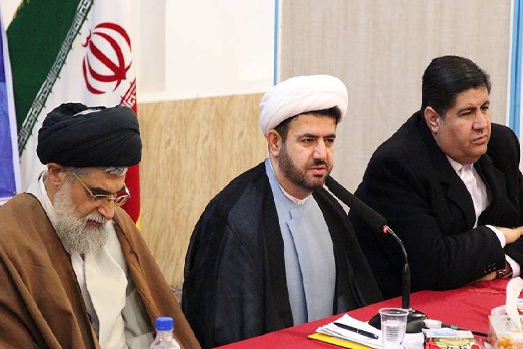 لزوم هدایت برنامه های بزرگداشت چله انقلاب به سمت و سوی مردمی بودن