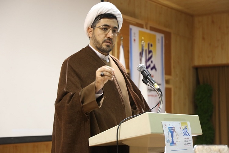 نام و یاد شهدا زنگار دلهای غفلت زده را پاک میکند نام و یاد شهدا زنگار دلهای غفلت زده را پاک میکند