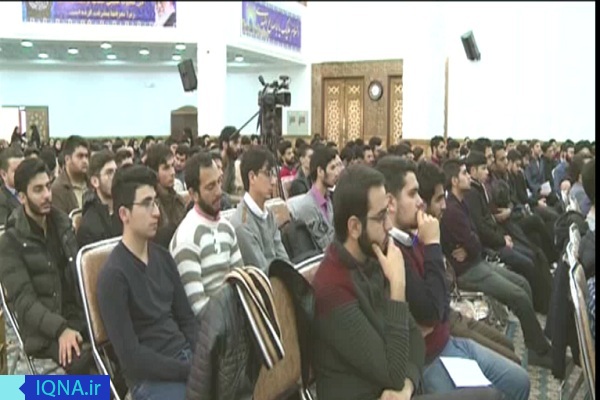 گردهمایی دانشجویان بسیجی با شعار &laquo;من انقلابی ام&raquo; در اردبیل برگزار شد
