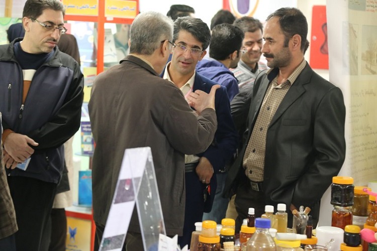 برپایی نمایشگاه دستاوردهای پژوهشی و فناوری در کردستان برپایی نمایشگاه دستاوردهای پژوهشی و فناوری در کردستان