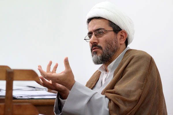 کتاب&rlm;&lrm;نویسی و علم&lrm;اندوزی که با مساله آغاز نشود، پژوهش نیست