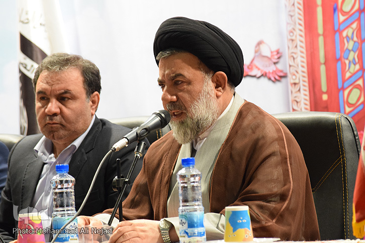 ستاد اقامه نماز تنها به امر مدیریت و اداره کردن بسنده نکند