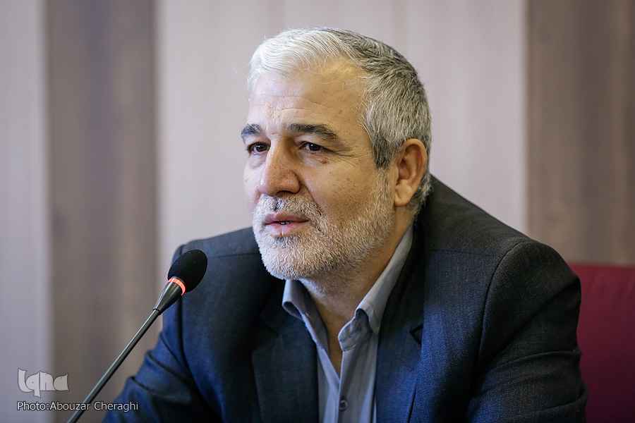 هادی بهرامی احسان