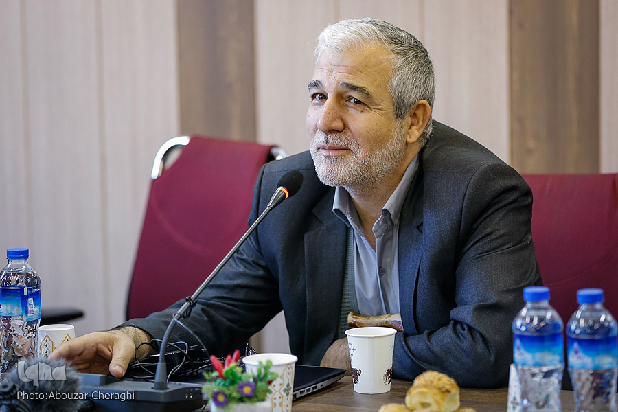 هادی بهرامی احسان