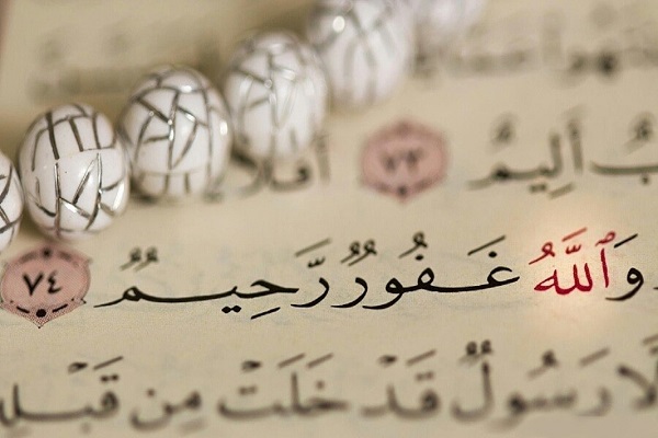 بزرگداشت هفته انس با قرآن ویژه 37 هزار دانشآموز ملایری برگزار میشود بزرگداشت هفته انس با قرآن ویژه 37 هزار دانشآموز ملایری برگزار میشود