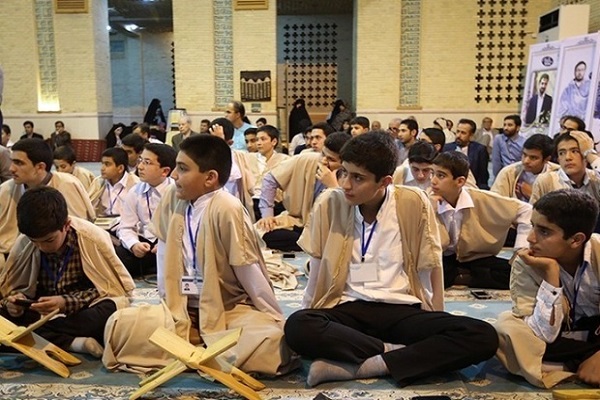 برگزاری 25 محفل «انس باقرآن» در مدارس کبودرآهنگ برگزاری 25 محفل «انس باقرآن» در مدارس کبودرآهنگ