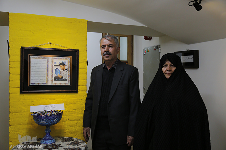 نمایشگاه مینا کاری