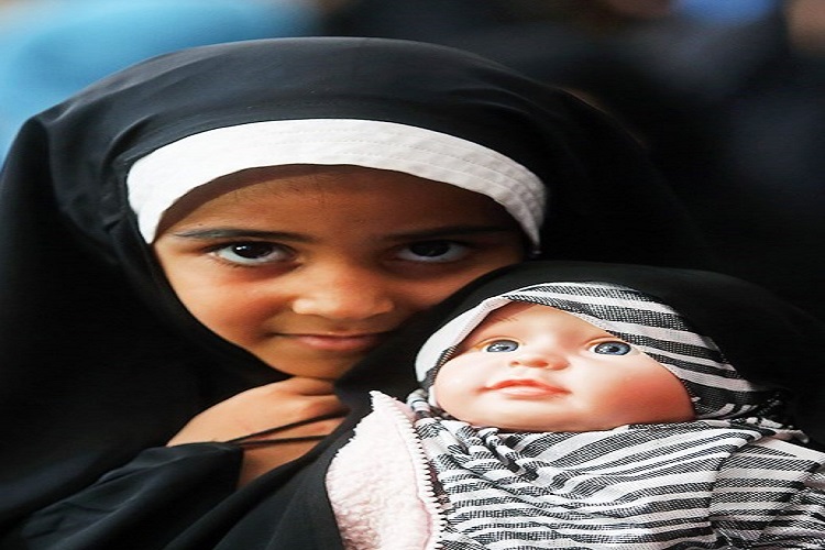 حجاب و عفاف آثار فردی و اجتماعی بسیاری برای فرد و اجتماع دارد