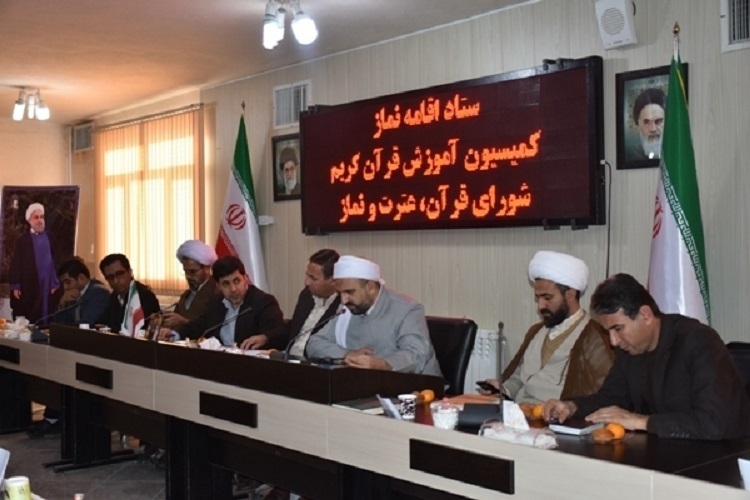دشمن به دنبال اسلام هراسی و هویت زدایی از جوانان و نوجوانان است دشمن به دنبال اسلام هراسی و هویت زدایی از جوانان و نوجوانان است