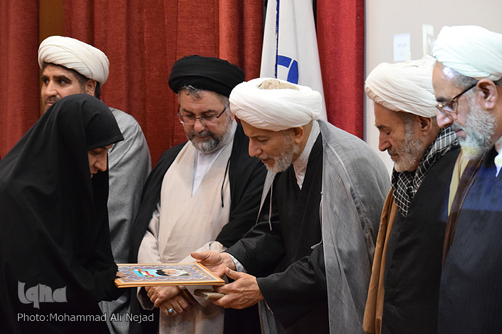 برگزاری آیین اختتامیه جشنواره استانی «علامه حلی» در لرستان برگزاری آیین اختتامیه جشنواره استانی «علامه حلی» در لرستان