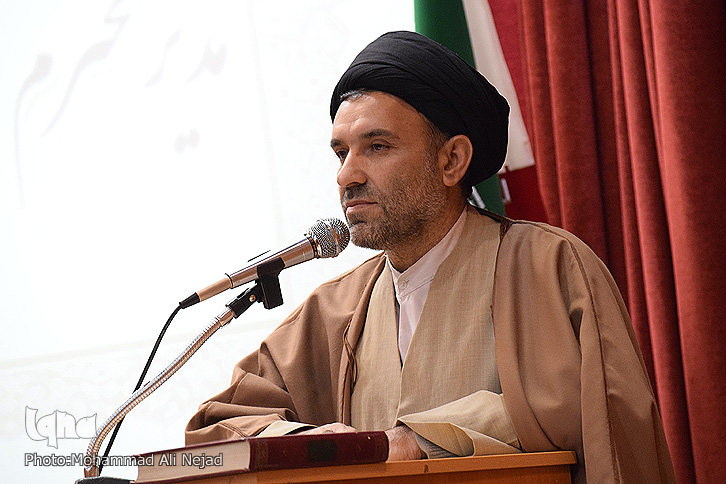 برگزاری آیین اختتامیه جشنواره استانی «علامه حلی» در لرستان برگزاری آیین اختتامیه جشنواره استانی «علامه حلی» در لرستان