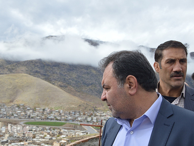 بازدید استاندار لرستان از روند ساخت مرکز فرهنگی دفاع مقدس لرستان