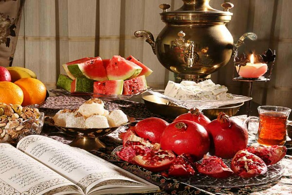 یلدا؛ فرصتی برای صله&zwnj;رحم یا خودنمایی تجملات؟!