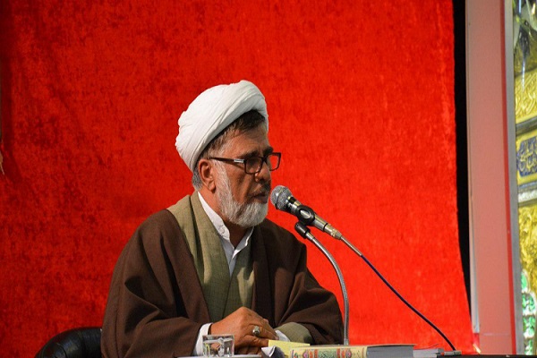 ذات و هدف تمام ادیان الهی یکی است