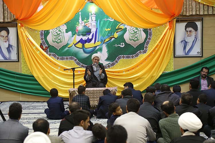 جشن میلاد پیامبر اکرم و امام صادق در یزد+عکس