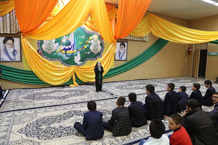 جشن میلاد پیامبر اکرم و امام صادق در یزد+عکس