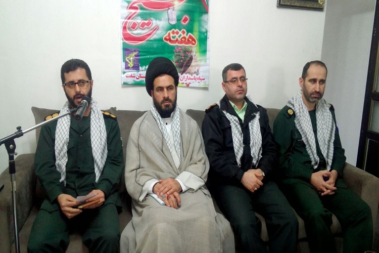 دشمن از فرهنگ ایثار و شهادت جوانان این مرز و بوم میترسد دشمن از فرهنگ ایثار و شهادت جوانان این مرز و بوم میترسد