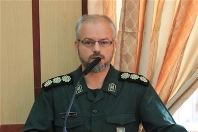 بسیج، رمز جاوید مبارزه با ستمگران است بسیج، رمز جاوید مبارزه با ستمگران است