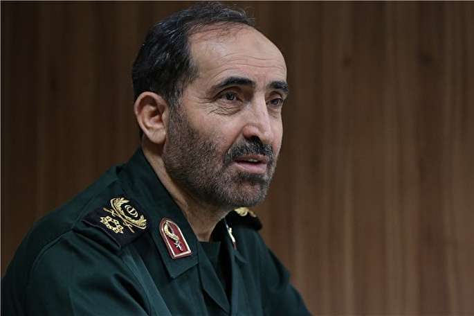 ضعف عملکرد یک مسئول به منزله ضعف انقلاب نیست