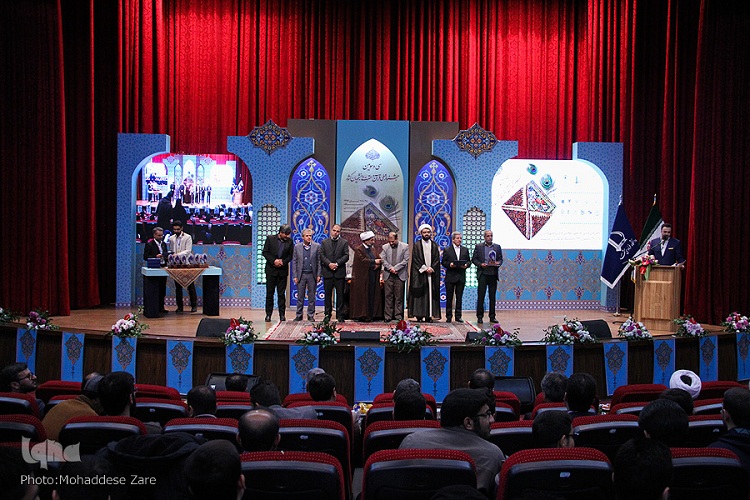 تولیدات موازی در رشته اذان نتیجه بخش نیست