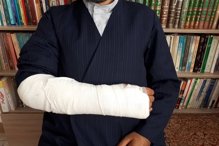 حکایت تکراری مضروب شدن آمران به معروف؛ این قصه «طلبه الوندی» حکایت تکراری مضروب شدن آمران به معروف؛ این قصه «طلبه الوندی»