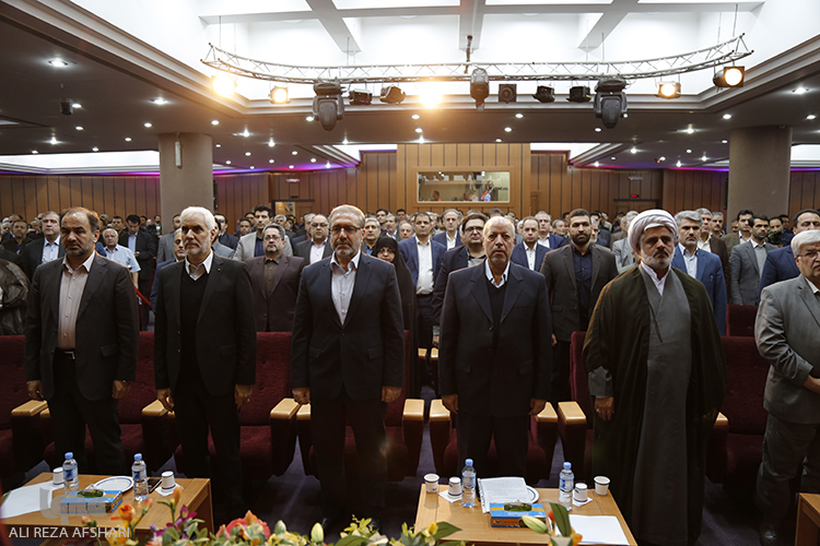 آیین معرفه دکتر عباس رضاییاستان دار محترم اصفهان وتکریم دکتر مهرعلیزاده استاندار سابق