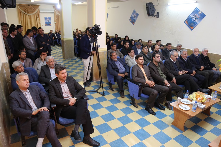 تکریم و معارفه رؤسای جهاددانشگاهی کهگیلویه و بویراحمد برگزار شد تکریم و معارفه رؤسای جهاددانشگاهی کهگیلویه و بویراحمد برگزار شد