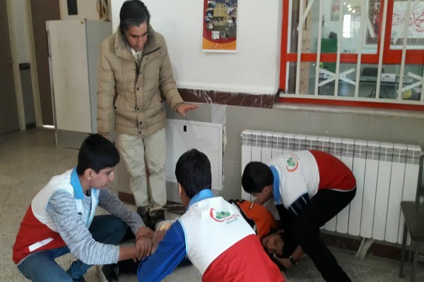بیستمین مانور زلزله و ایمنی در تویسرکان برگزار شد + عکس بیستمین مانور زلزله و ایمنی در تویسرکان برگزار شد + عکس