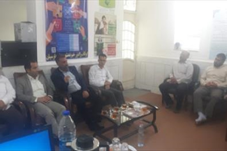 جلسه سه جانبه اوقاف، منابع طبیعی و بنیاد مسکن در پارسیان برگزار شد