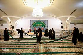 غبارروبی حرم مطهر رضوی به همت بانوان قرآن پژوه