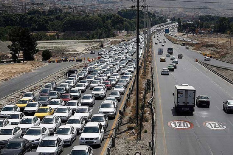 حجم سنگین ترافیک در محور تهران-مشهد حجم سنگین ترافیک در محور تهران-مشهد