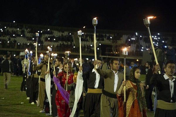 نگاهی به آیین نوروز از گذشته تا به امروز در کردستان نگاهی به آیین نوروز از گذشته تا به امروز در کردستان