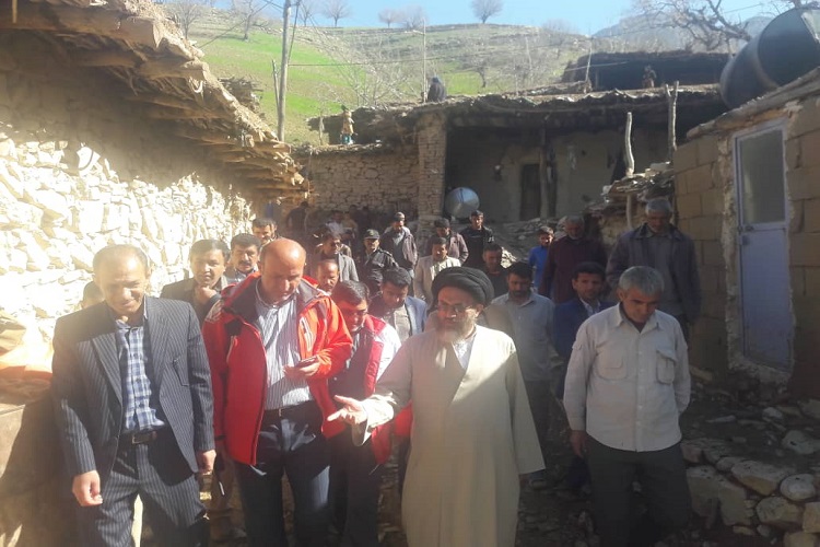 نماینده ولی فقیه در کهگیلویه و بویراحمد از روستاهای سیل زده بازدید کرد