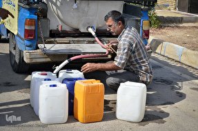 آبرسانی به روستاهای سیل‌زده خوزستان با تانکر و آب معدنی