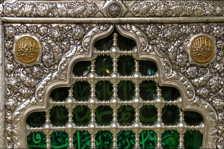 گذری به بقعه سه دختران دهدشت