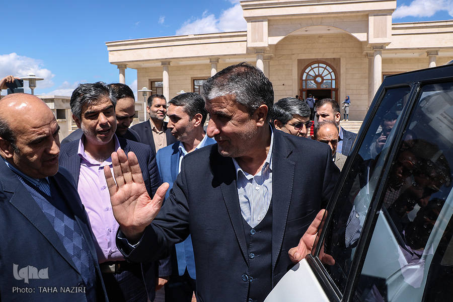 وزیر راه و شهرسازی به استان مرکزی سفر کرد
